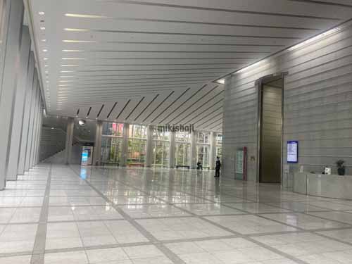 芝田・茶屋町・大深町の梅田センタービル エントランス6