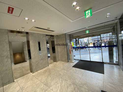 桜橋プラザビル エントランス4