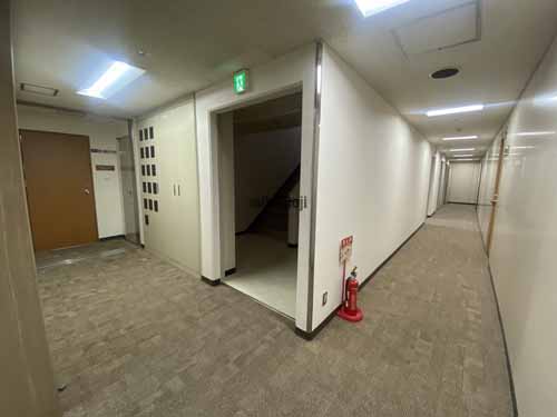 梅田プラザビル エレベーターホール2