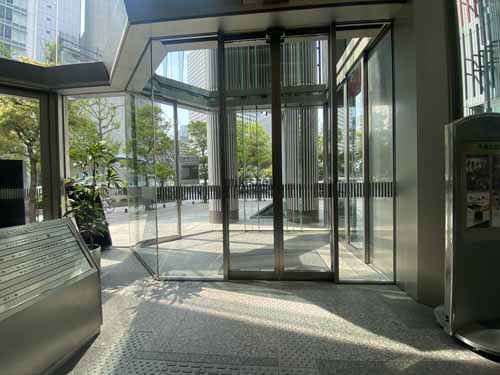 あいおいニッセイ同和損保フェニックスタワー エントランス5