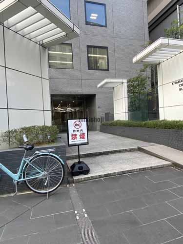 北浜中央ビル エントランス2