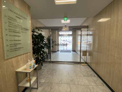 新高麗橋ビル エントランス1