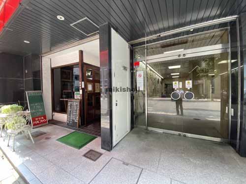 井上ビル エントランス1