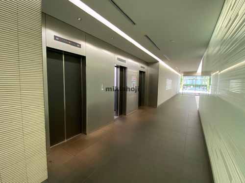 新瓦町ビル エントランス6