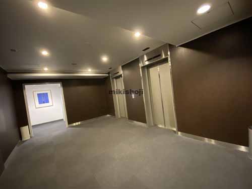 森田ビルディング エレベーターホール2