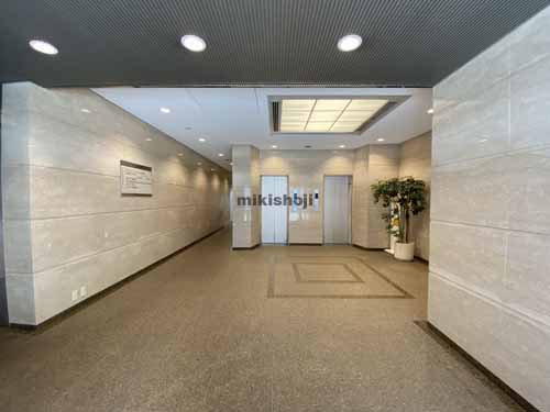 京阪神安土町ビル エントランス3