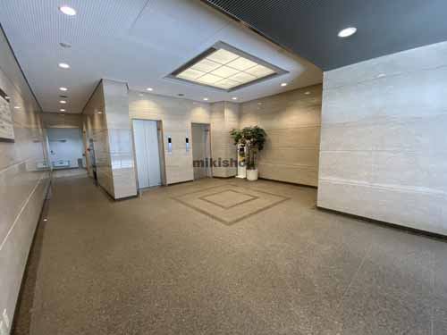 京阪神安土町ビル エントランス4