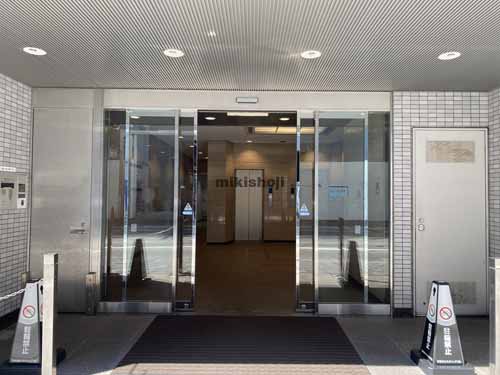 京阪神安土町ビル エントランス6
