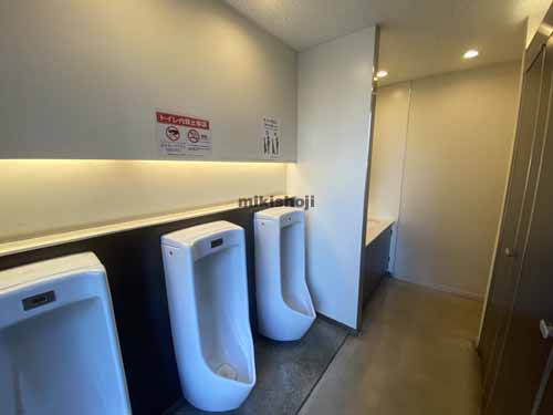 ハウザー堺筋本町駅前ビル 水回り2