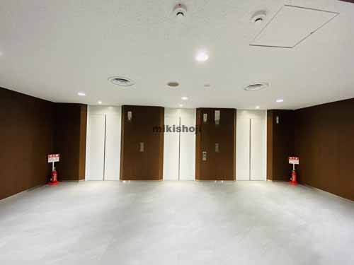 ヨドコウビル エレベーターホール1