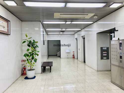 イヨビルディング エントランス6