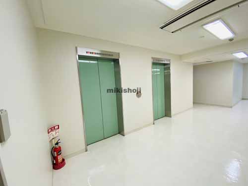 イヨビルディング エレベーターホール2