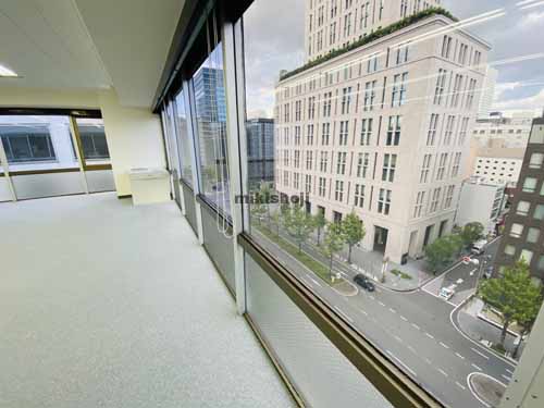 イヨビルディング 貸室内1