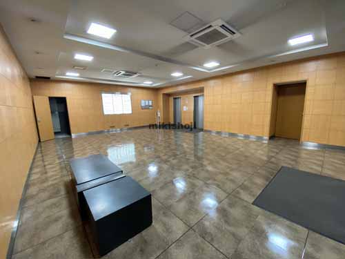 創建本町ビル エントランス1