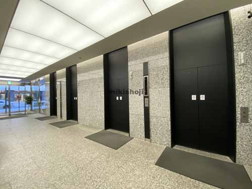 久太郎町恒和ビル エントランス4