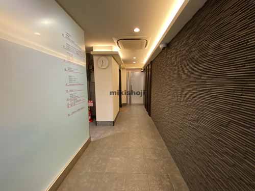 北久宝寺町～博労町の三興ビル エントランス1