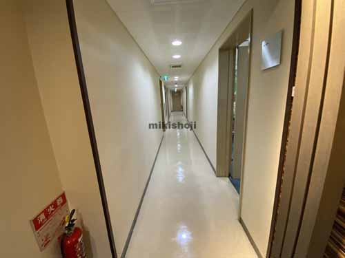 北久宝寺町～博労町の三興ビル エレベーターホール1