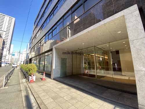 ニッセイ備後町ビル エントランス3