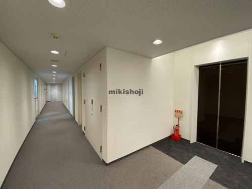 ニッセイ備後町ビル エレベーターホール3