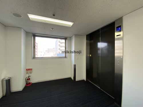 野村不動産大阪ビル エレベーターホール4