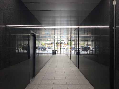 本町センチュリービル エントランス3