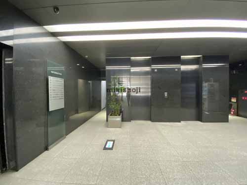 本町センチュリービル エントランス5