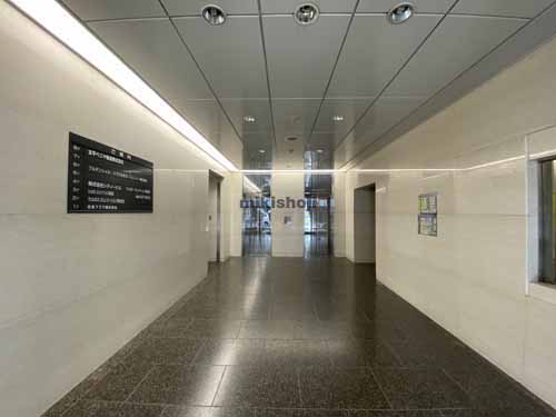 本町太平ビル エントランス4