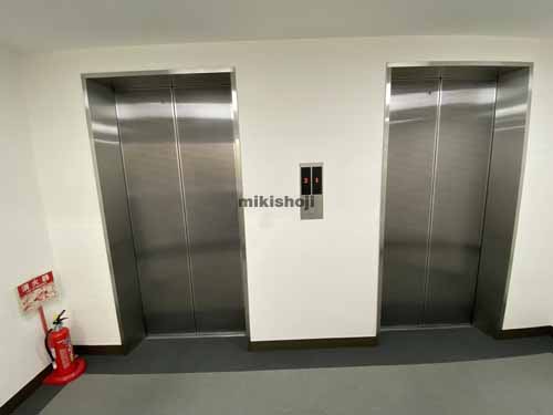 本町太平ビル エレベーターホール2