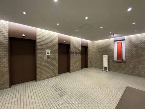 明治安田生命備後町ビル エントランス1