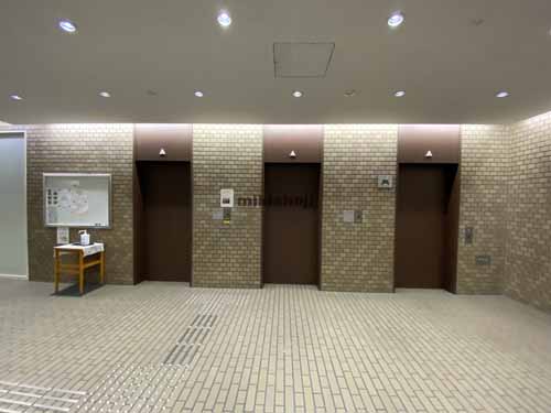 明治安田生命備後町ビル エントランス3