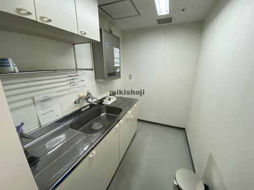 オーク堺筋本町ビル 水回り1