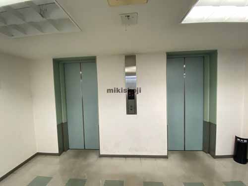 本町サザンビル エレベーターホール2