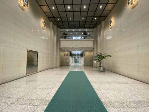 御堂筋本町ビル エントランス5