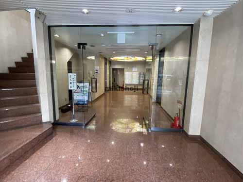 本町明大ビル エントランス2