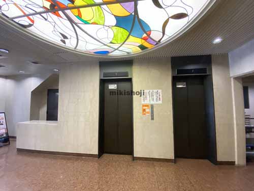 本町明大ビル エントランス3