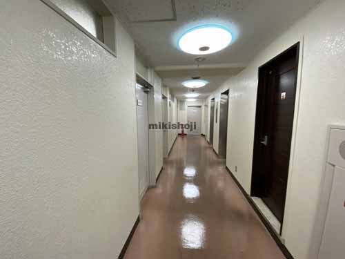 本町明大ビル エレベーターホール2