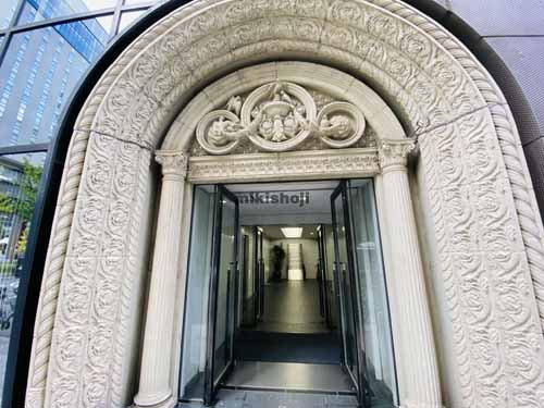 又一ビル エントランス1