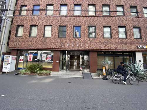 本町東栄ビル エントランス4