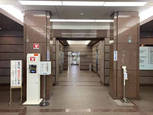 明治安田生命堺筋本町ビル エントランス5