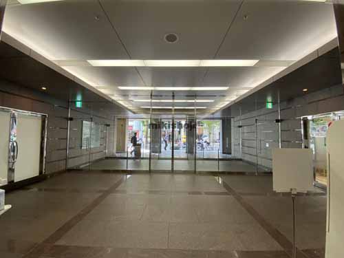 明治安田生命堺筋本町ビル エントランス8