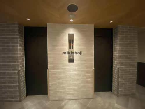 北久宝寺町～博労町の本町コラボビル エントランス3