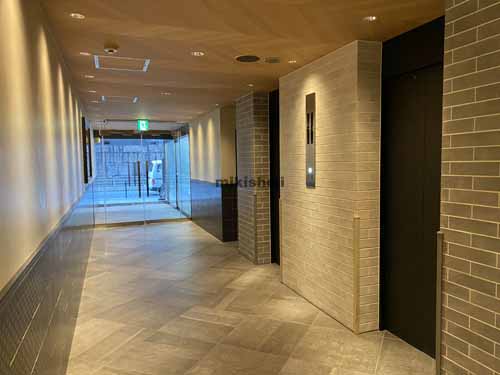 北久宝寺町～博労町の本町コラボビル エントランス5