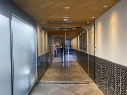 北久宝寺町～博労町の本町コラボビル エントランス9