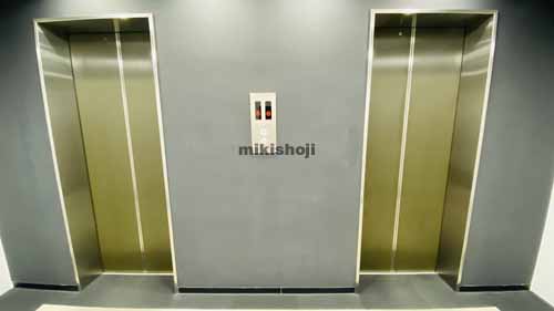 北久宝寺町～博労町の本町コラボビル エレベーターホール1