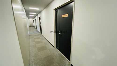 北久宝寺町～博労町の本町コラボビル エレベーターホール2