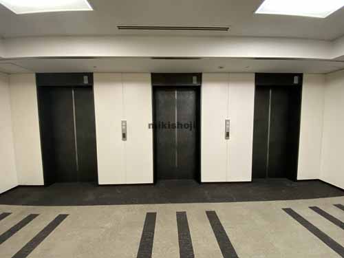 本町オルゴビル エレベーターホール2