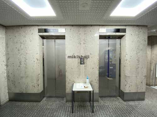 松浦堺筋本町ビル エントランス4