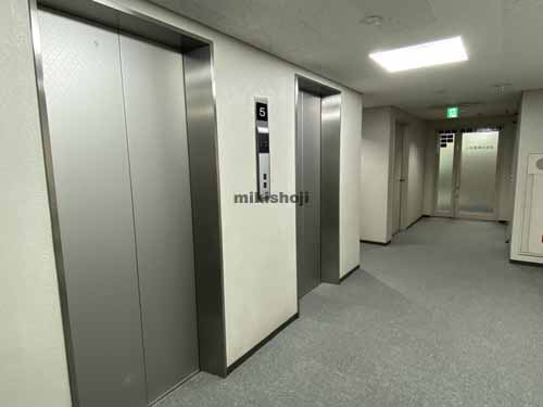 松浦堺筋本町ビル エレベーターホール3