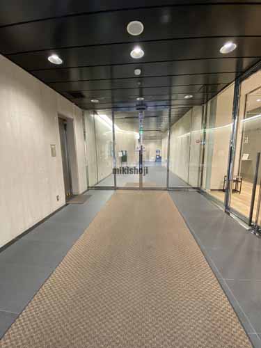 洪庵日生ビル エントランス4