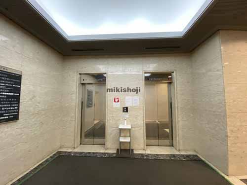 御堂筋エスジービル エントランス2